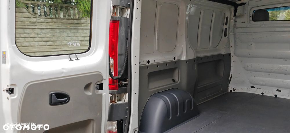 Renault Trafic - 21