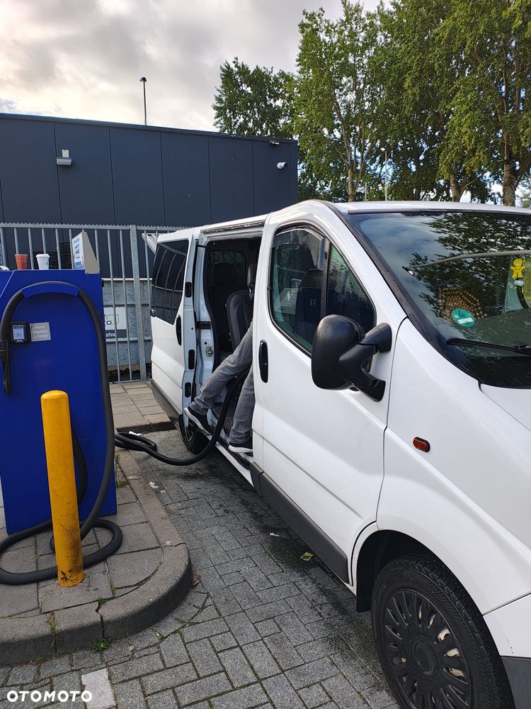 Opel Vivaro - 4