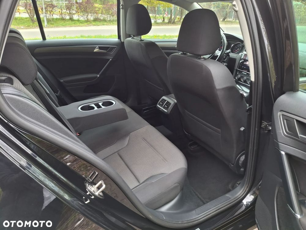 Volkswagen Golf 1.4 TSI BMT Comfortline - 23