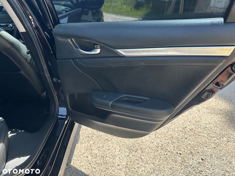 Honda Civic 1.5 i-VTEC Turbo CVT Prestige - 10