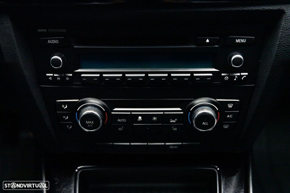 BMW 320 d Coupe Edição M - 36