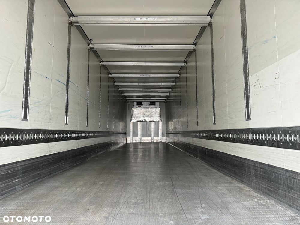 Krone Chłodnia ,Doppelstock , Carrier Vector 1550 - 14