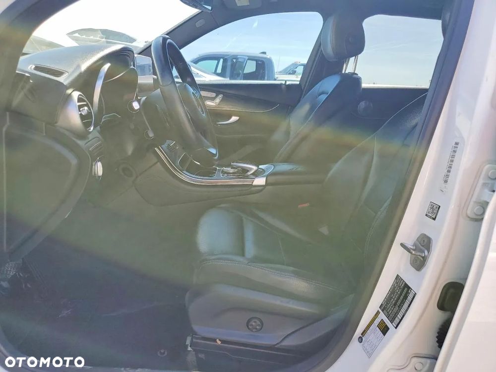 Mercedes-Benz GLC 300 4Matic 9G-TRONIC - 8