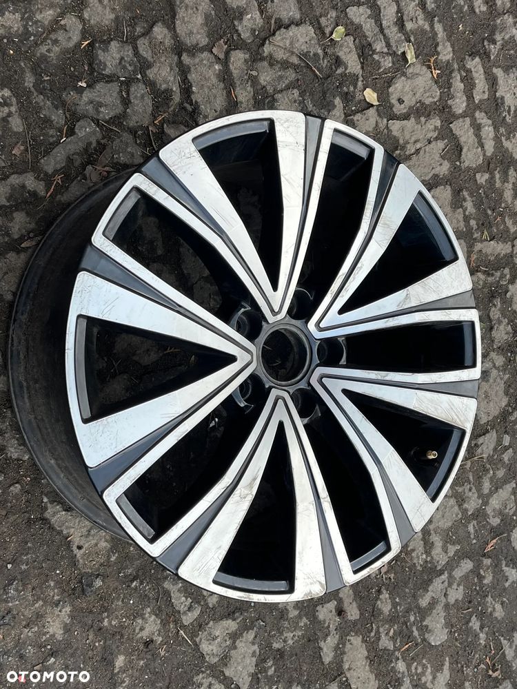 Felga Arteon 8J x 18 ET 40 5x112 3G8601025 F/B 1szt. - 2