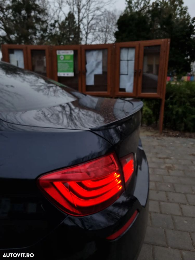 BMW Seria 5 520d xDrive AT - 16