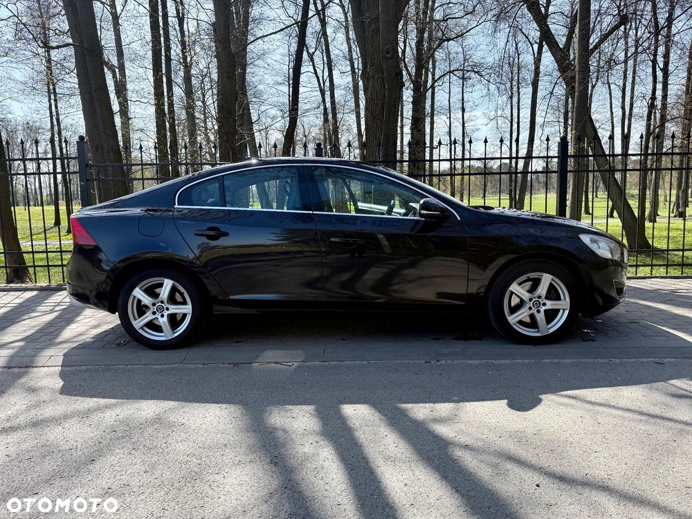 Volvo S60 D5 Geartronic Momentum - 1