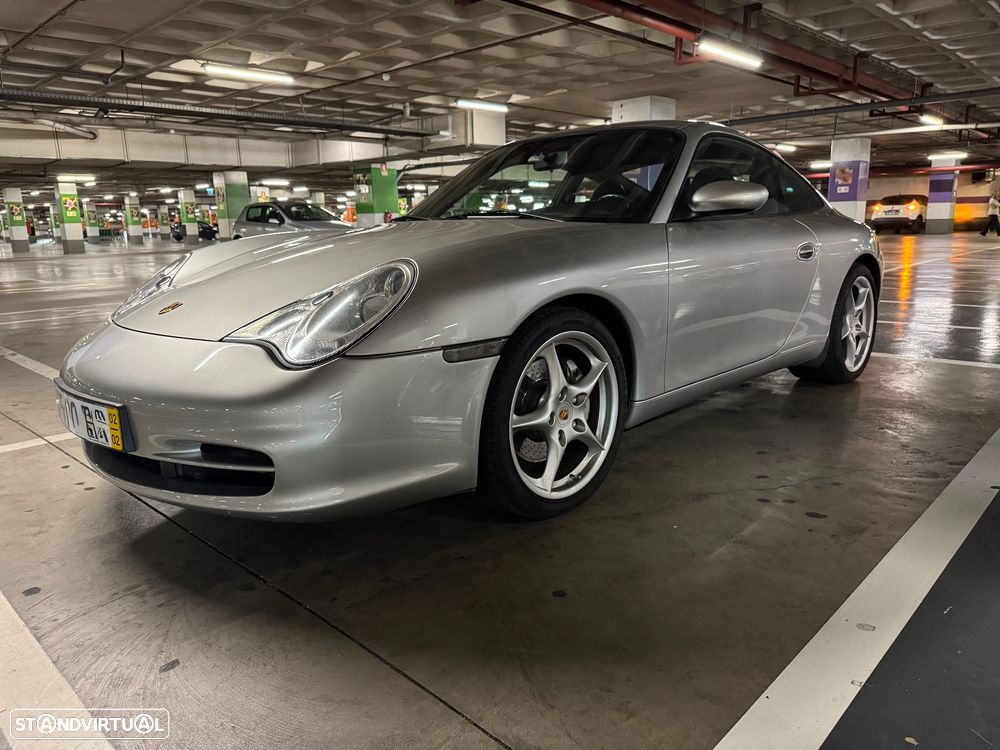 Porsche 911 (996) Carrera 4 - 10