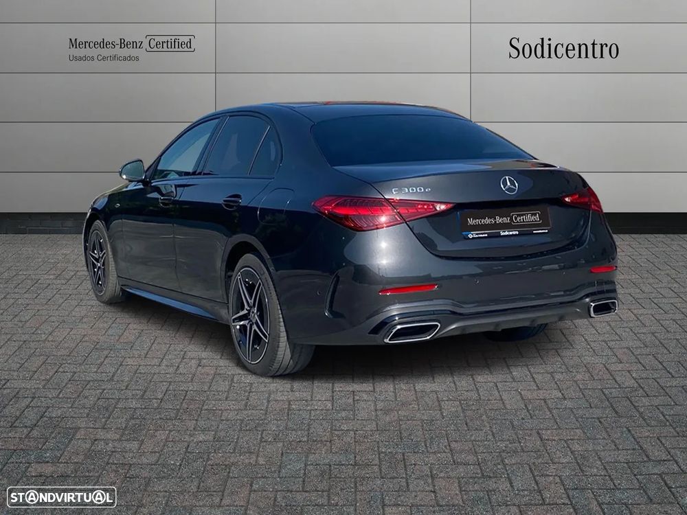 Mercedes-Benz C 300 e AMG Line - 4