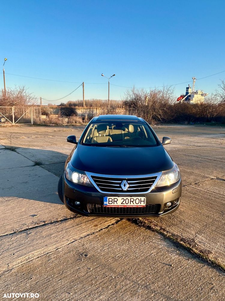 Renault Latitude 2.0 dCi Initiale Aut. - 8