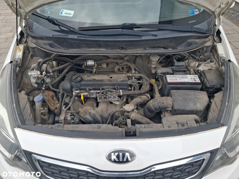 Kia Rio 1.4 M - 8
