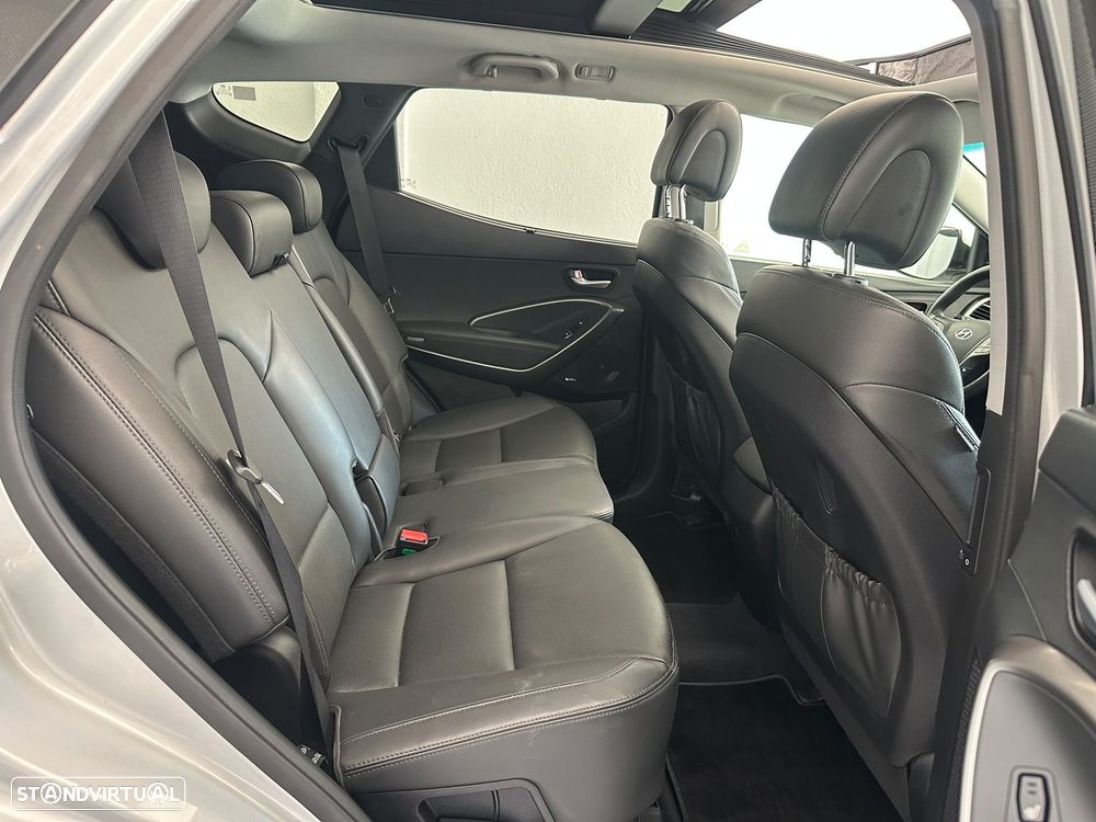Hyundai Santa Fe blue 2.2 CRDI 2WD Auto Family+ - 44