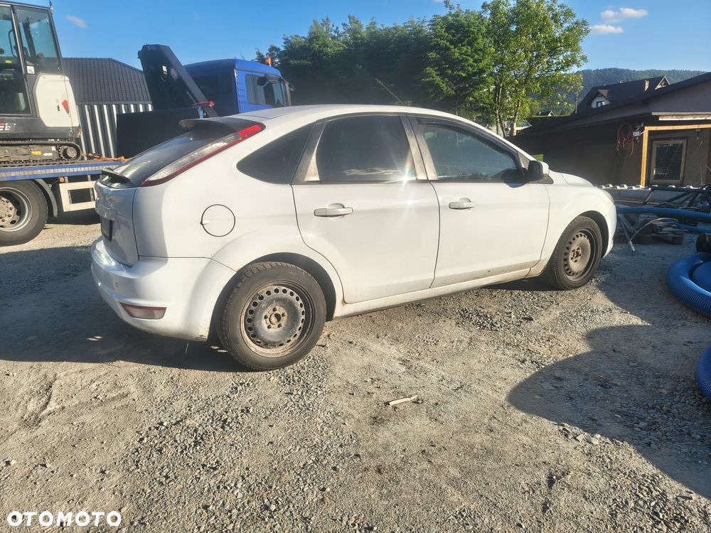 Ford Focus 1.6 TDCi Trend - 9