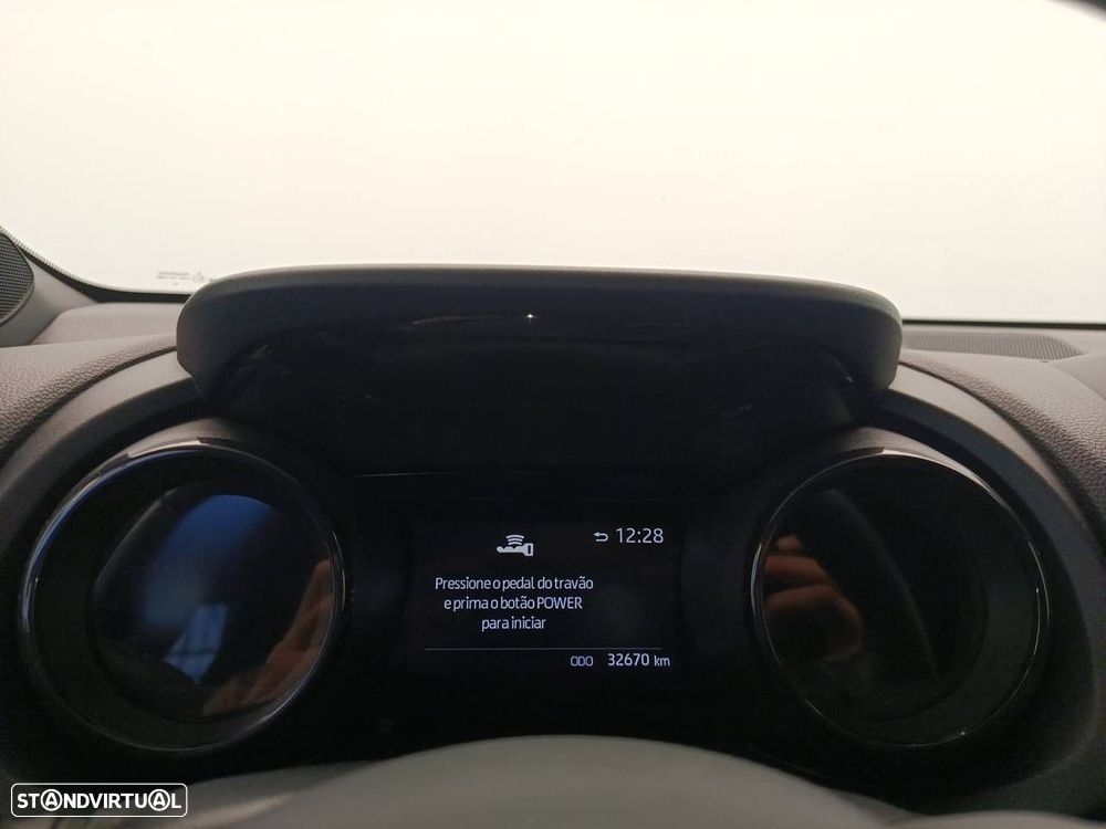 Toyota Yaris 1.5 VVT-iE Aut Club - 13