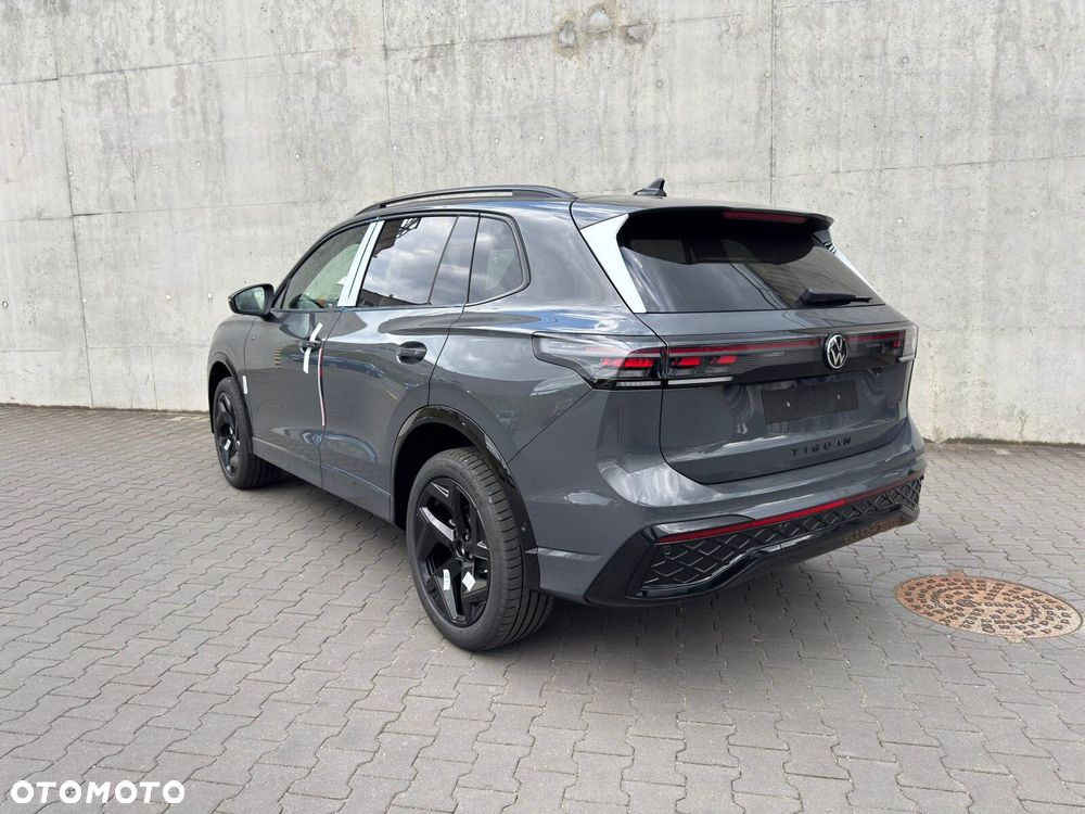 Volkswagen Tiguan - 3