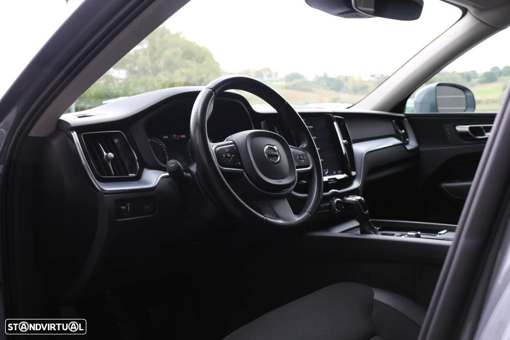 Volvo XC 60 2.0 D3 Momentum Plus - 7