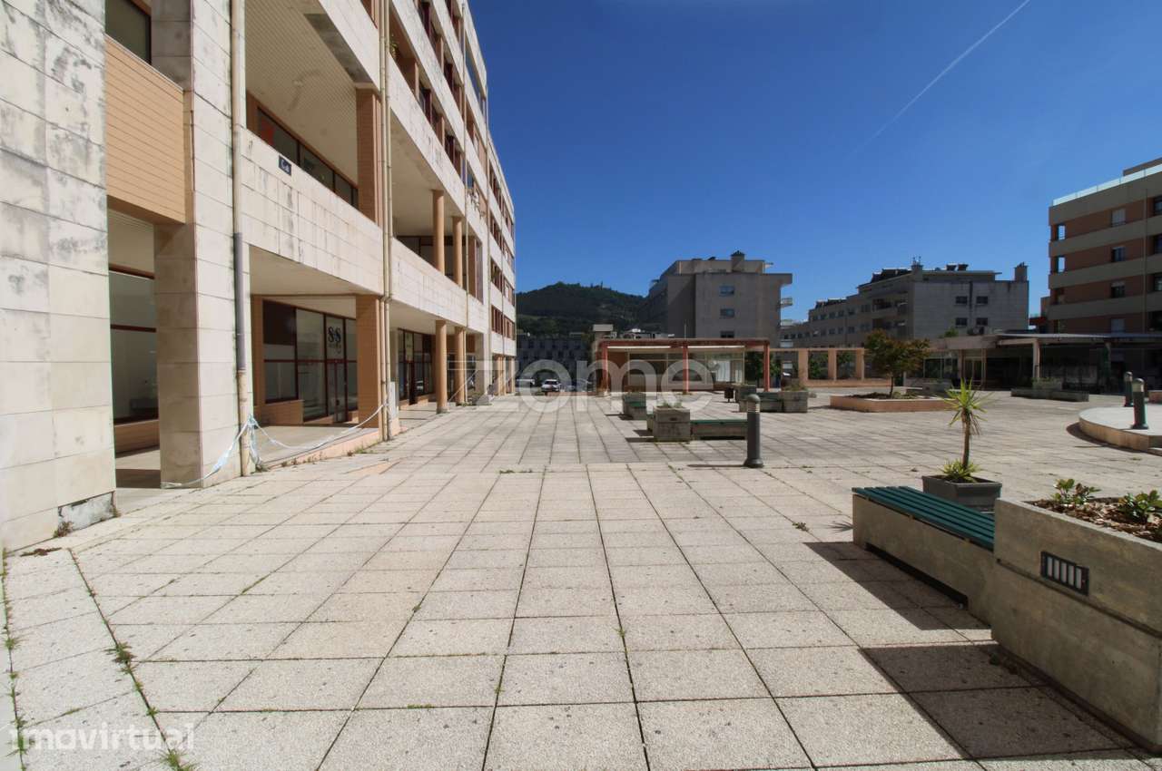 Loja para Comércio na Costa, Guimarães - Grande imagem: 2/13
