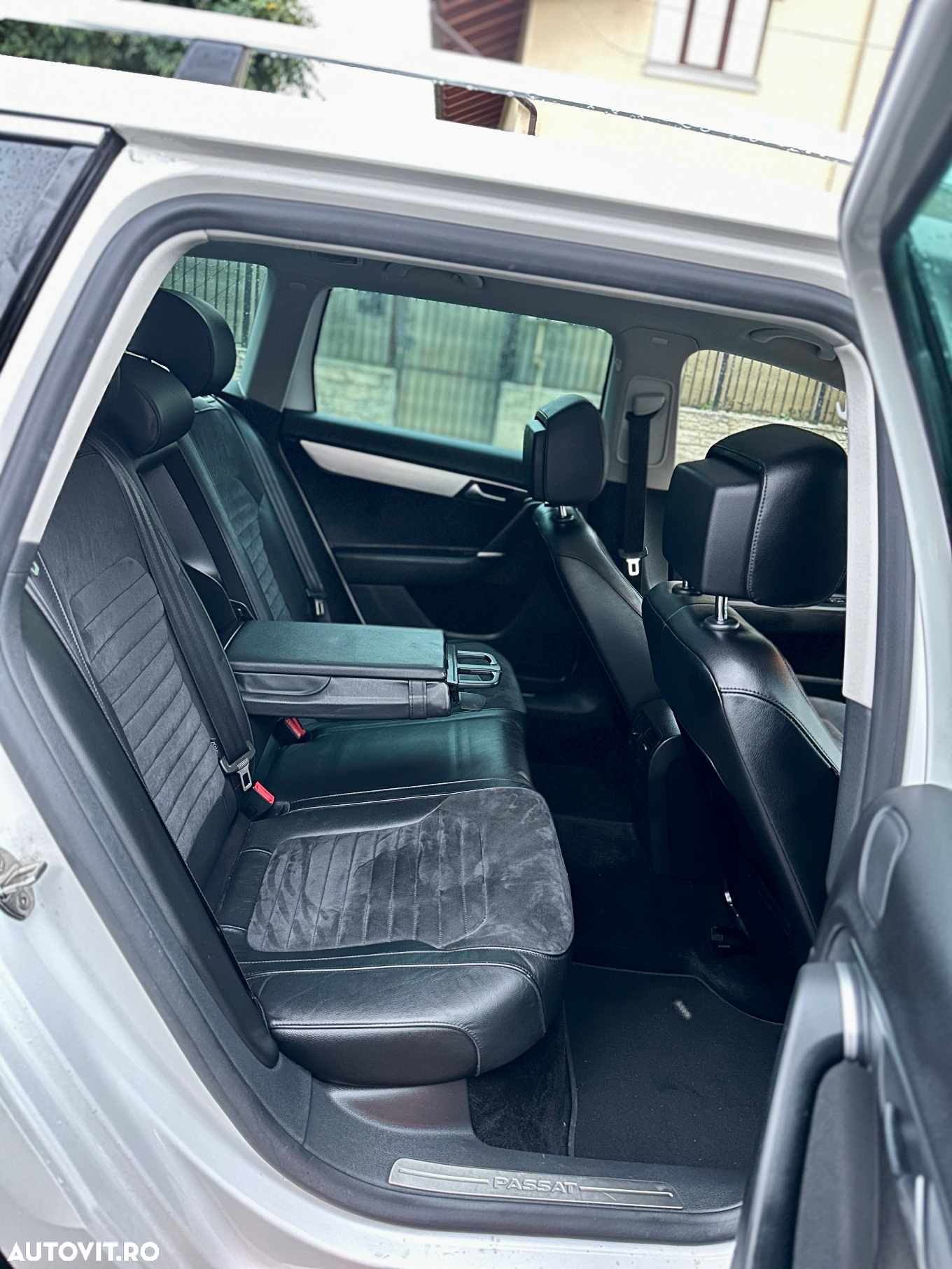 Volkswagen Passat Variant 2.0 TDI BlueMotion Technology Highline - 10