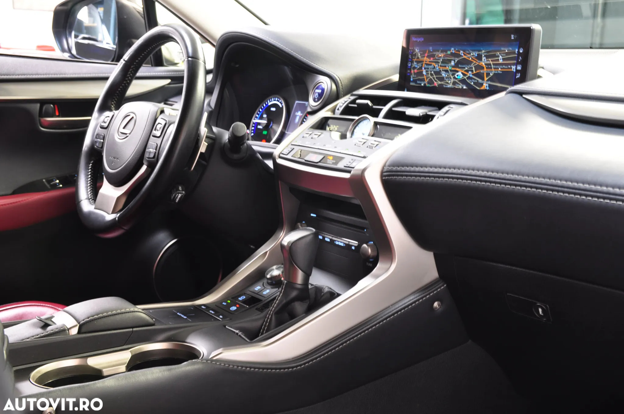 Lexus Seria NX 300h AWD Executive Plus - 11