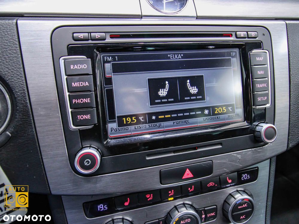 Volkswagen Passat 2.0 Blue TDI DSG SCR Comfortline - 19