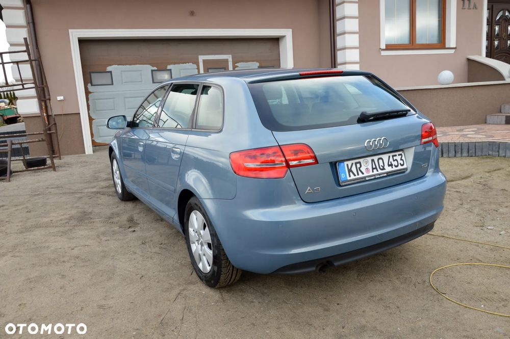 Audi A3 Sportback 1.6 TDI Attraction - 17