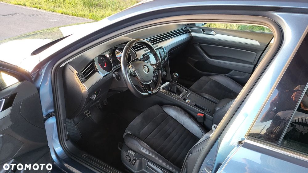 Volkswagen Passat 2.0 TDI BMT 4Mot Highline - 10