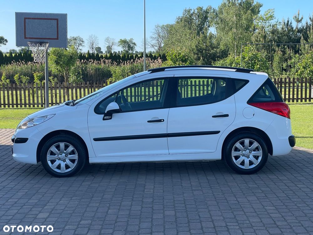 Peugeot 207 - 11