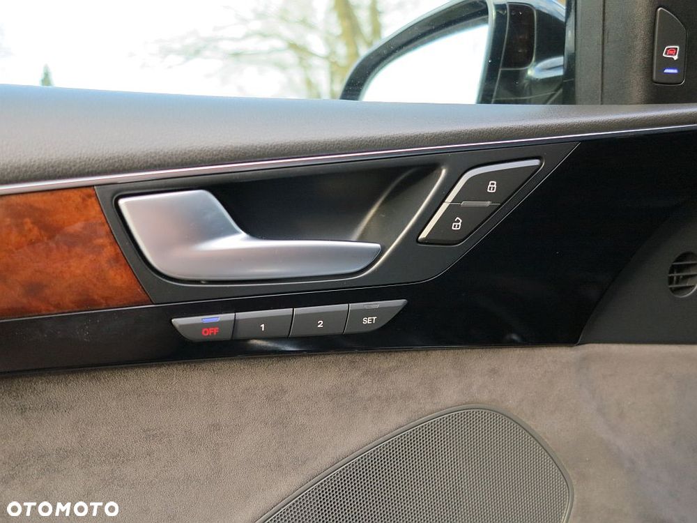 Audi A8 3.0 TDI DPF quattro tiptronic - 14