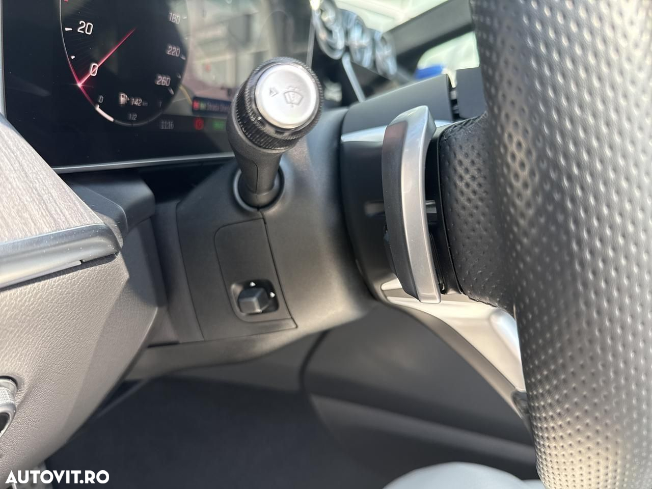 Mercedes-Benz GLC 300 e 4MATIC - 17
