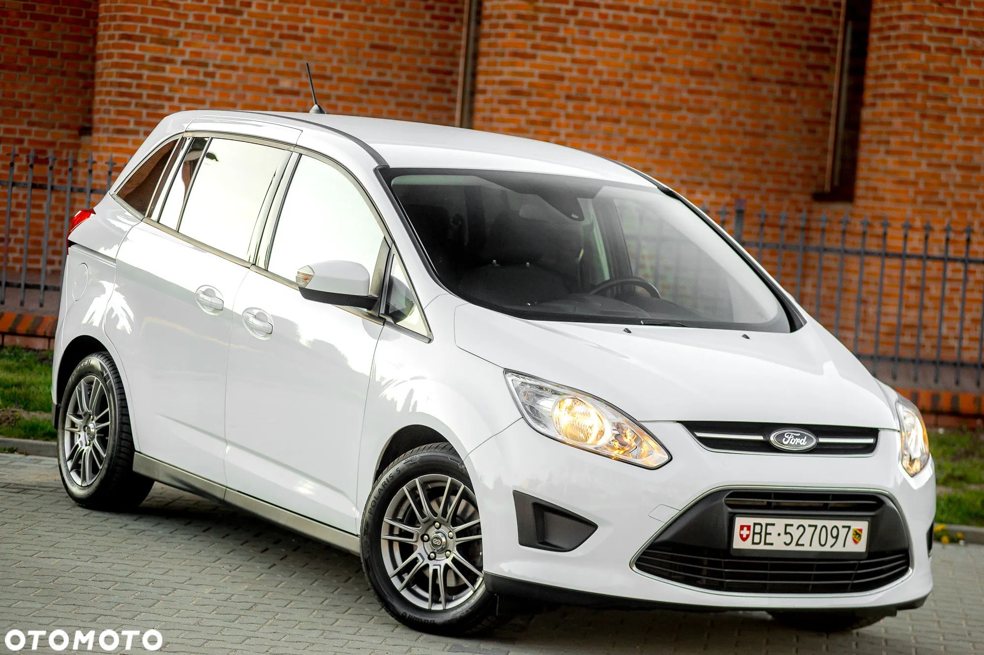 Ford Grand C-MAX 1.0 EcoBoost Start-Stopp-System Titanium - 1