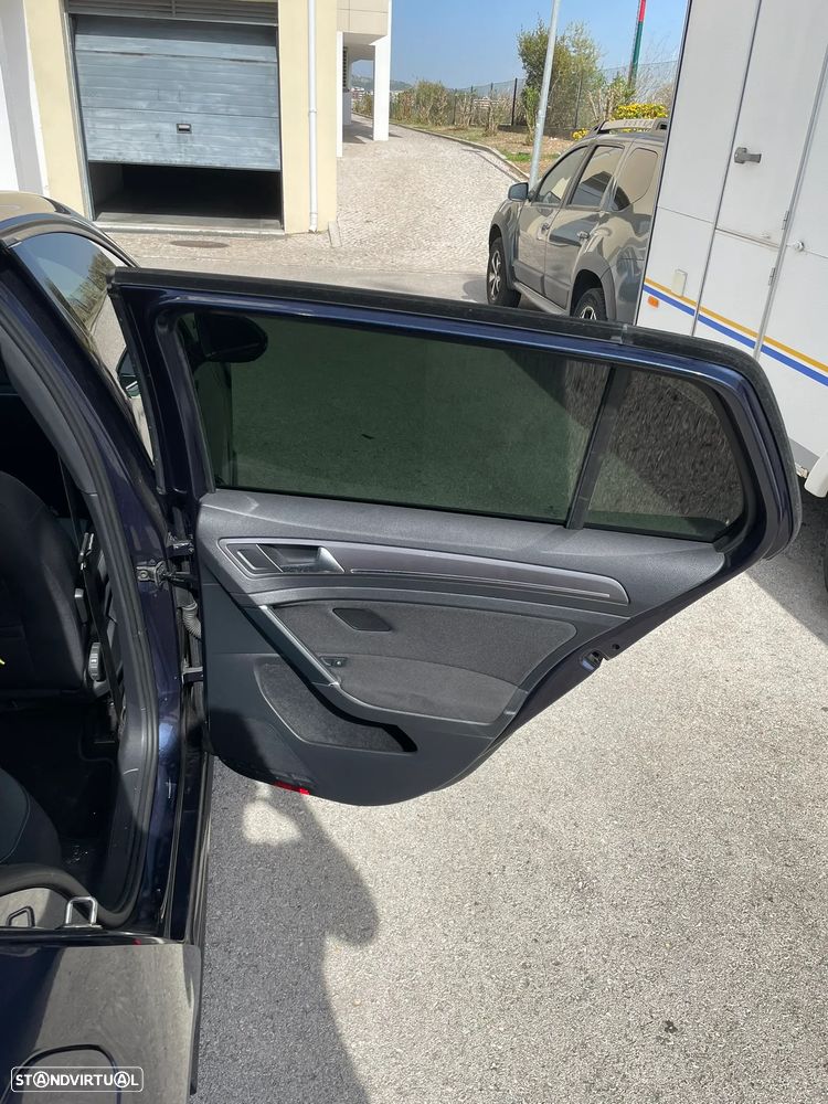 VW Golf 1.6 TDi R-Line - 10