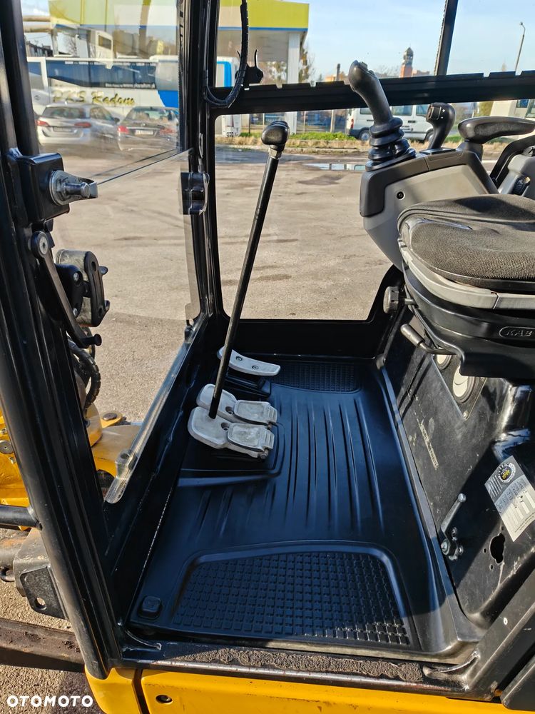 Caterpillar 301.7D - 12