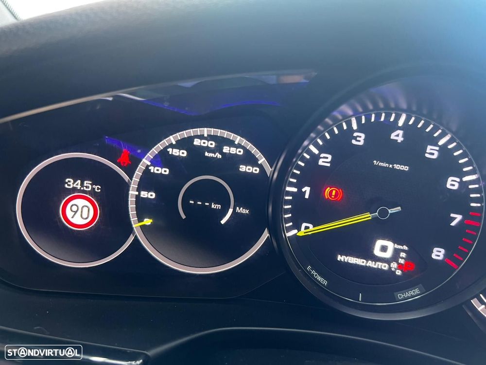 Porsche Panamera Sport Turismo 4 E-Hybrid Platinum Edition PDLS - 25