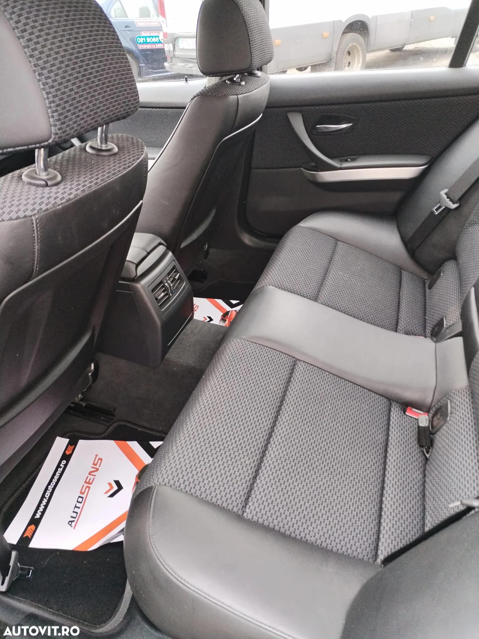 BMW Seria 3 318i - 18