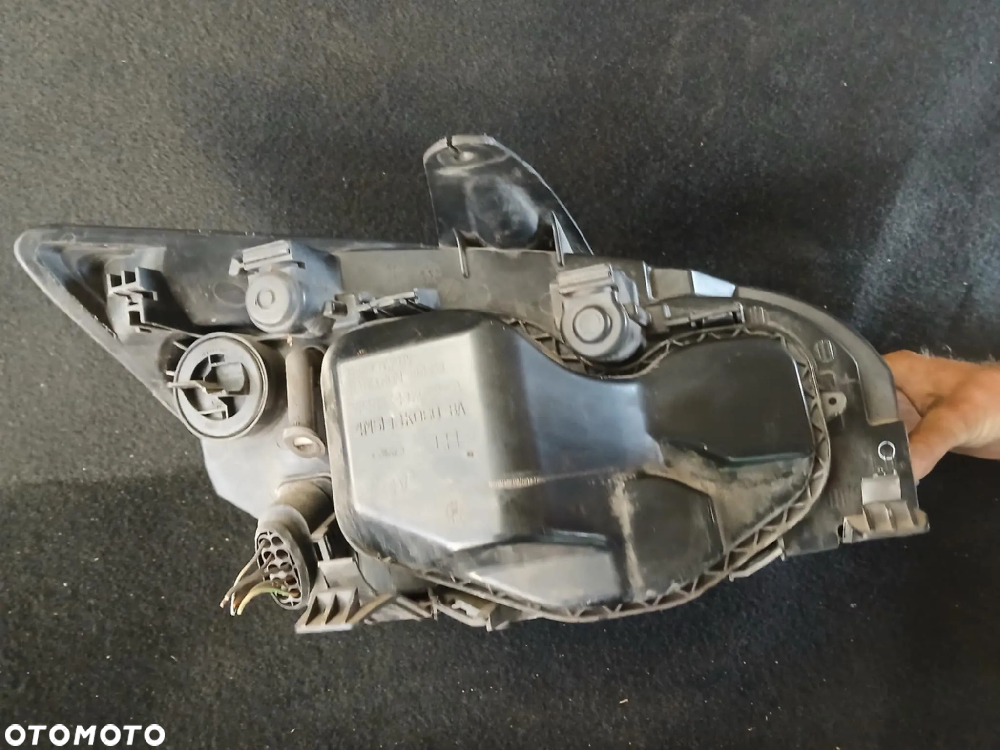 Ford Focus Mk2 Lampa przednia lewa, prawa czarny środek - 6