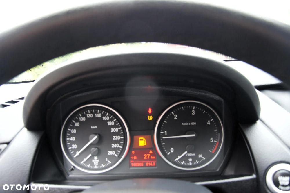 BMW X1 sDrive18d xLine - 16