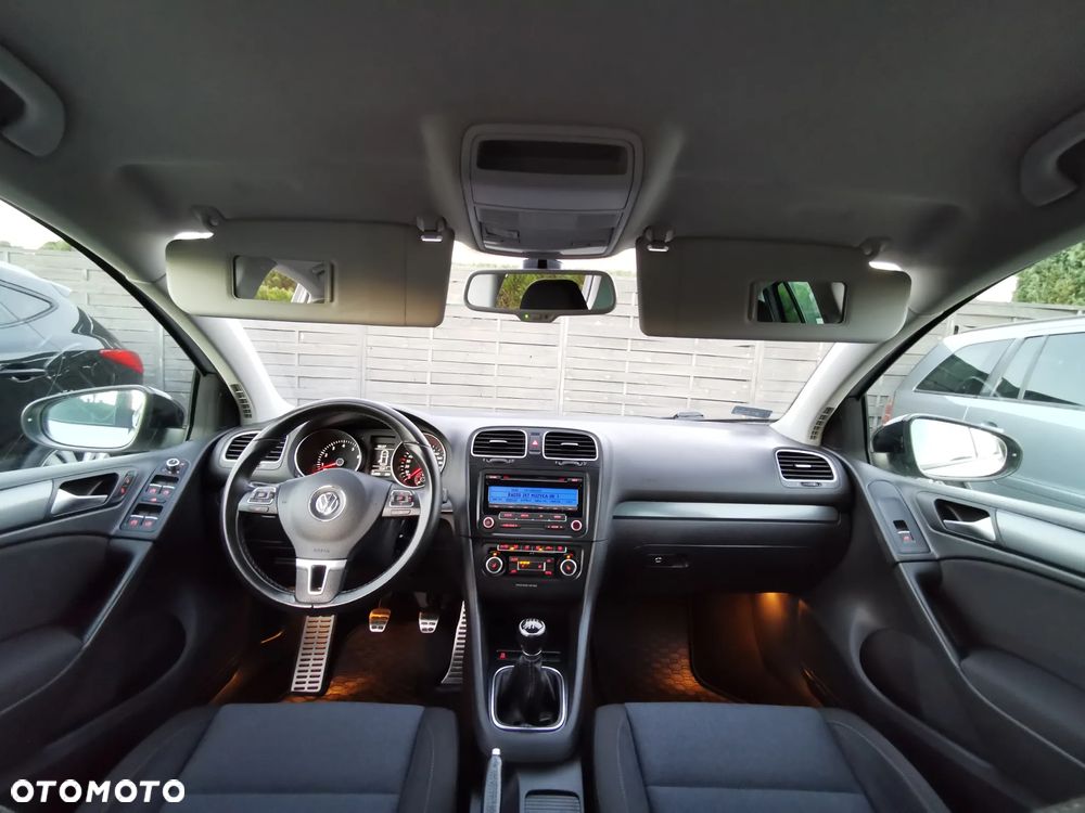 Volkswagen Golf - 24