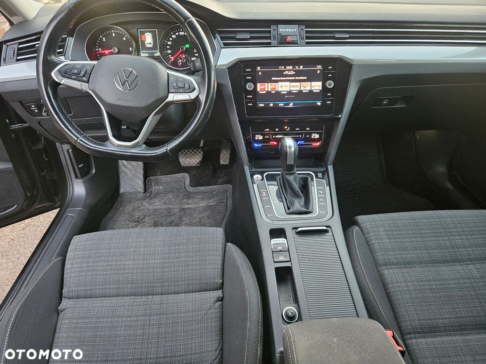 Volkswagen Passat Variant - 34