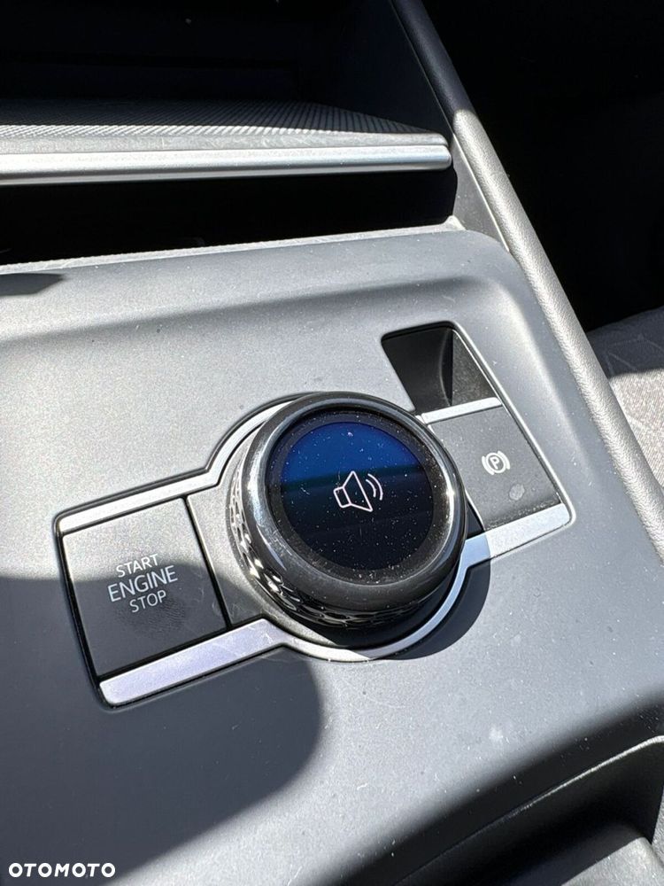 Volkswagen Tiguan - 29