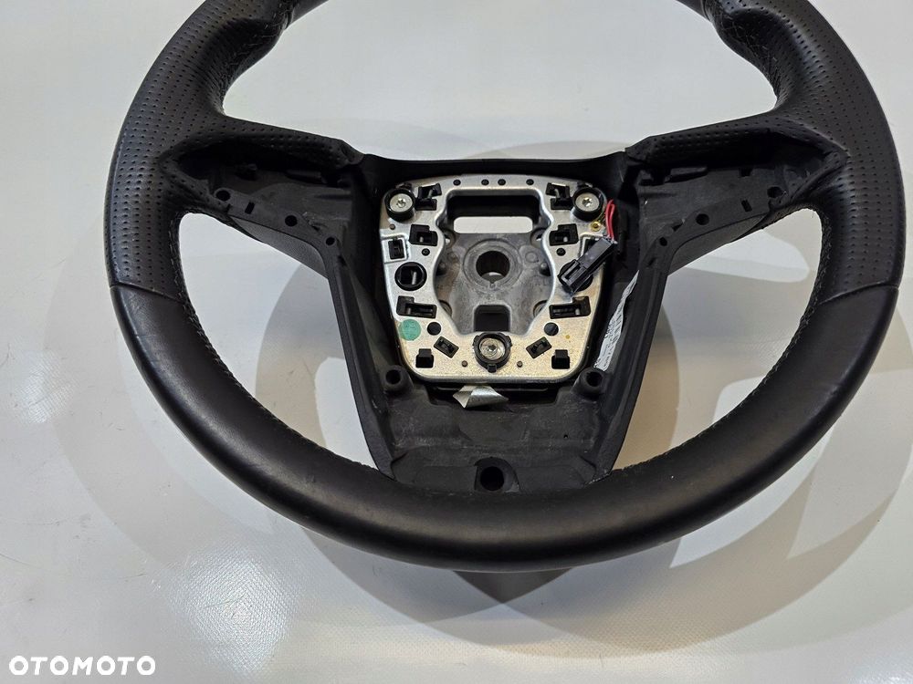 kierownica opel insignia 13306881 - 2