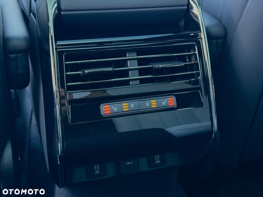 Land Rover Range Rover Sport - 33