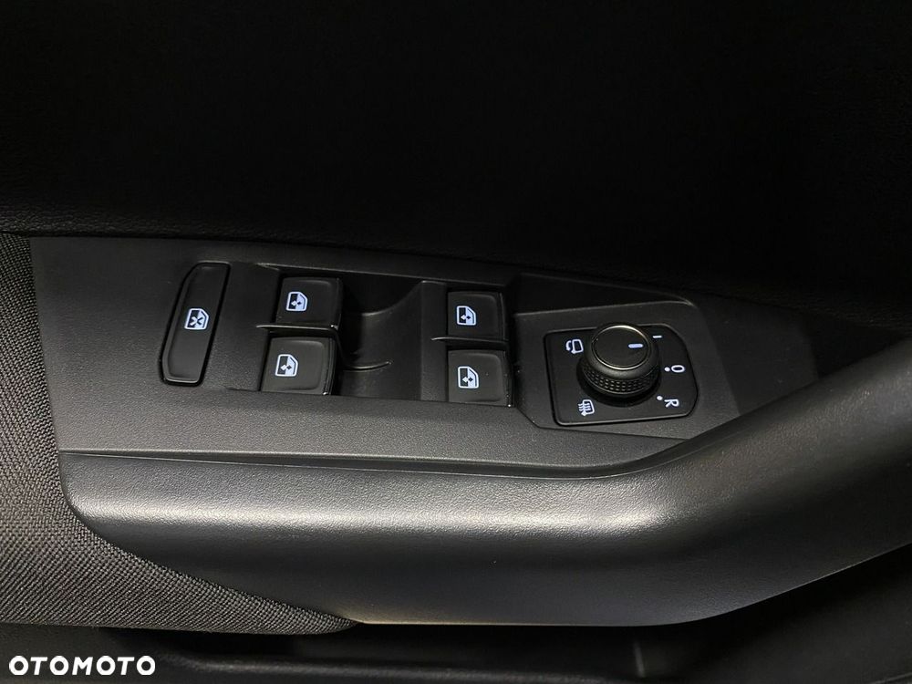 Volkswagen Taigo - 34