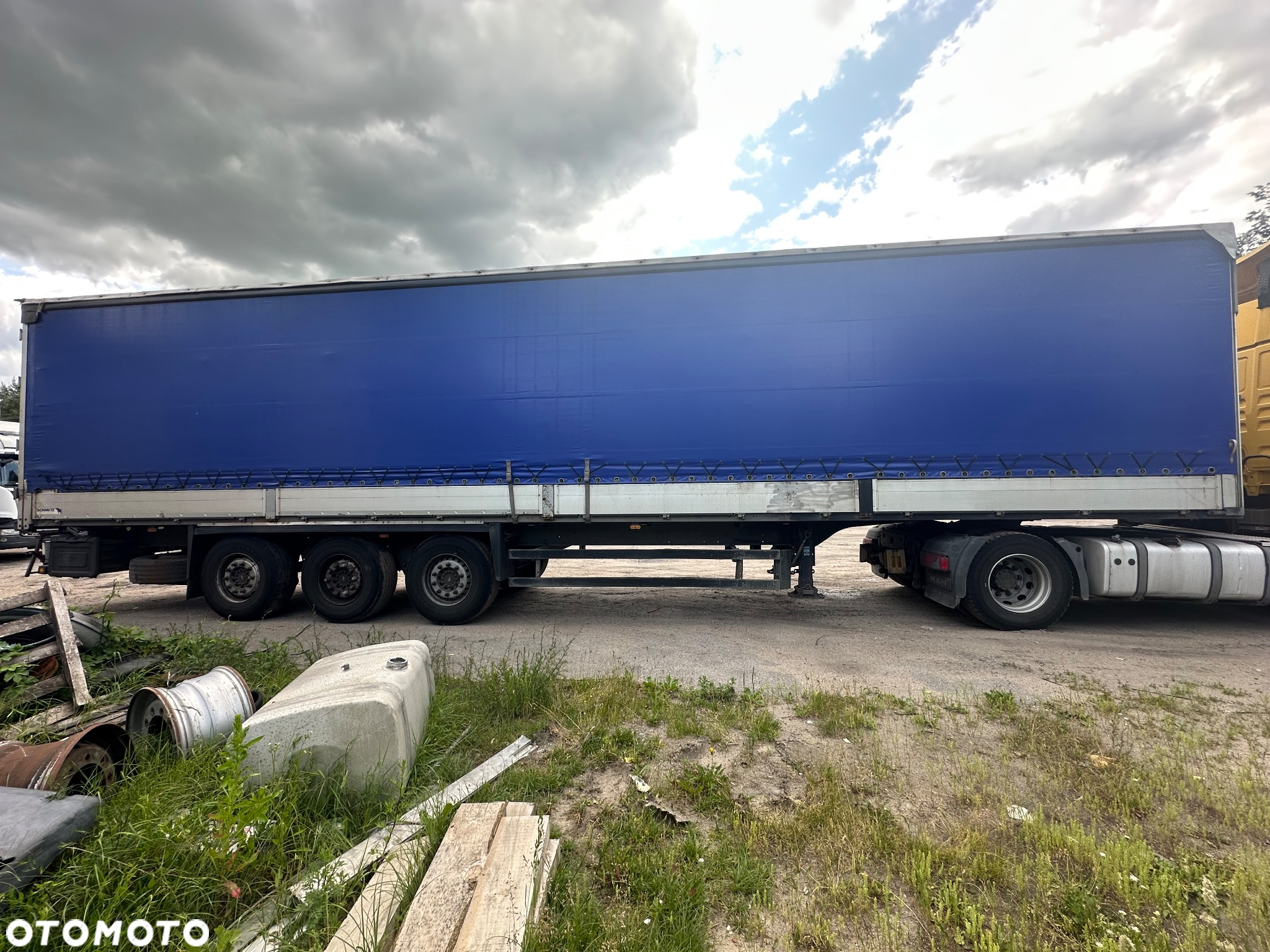 Schmitz Cargobull - 3