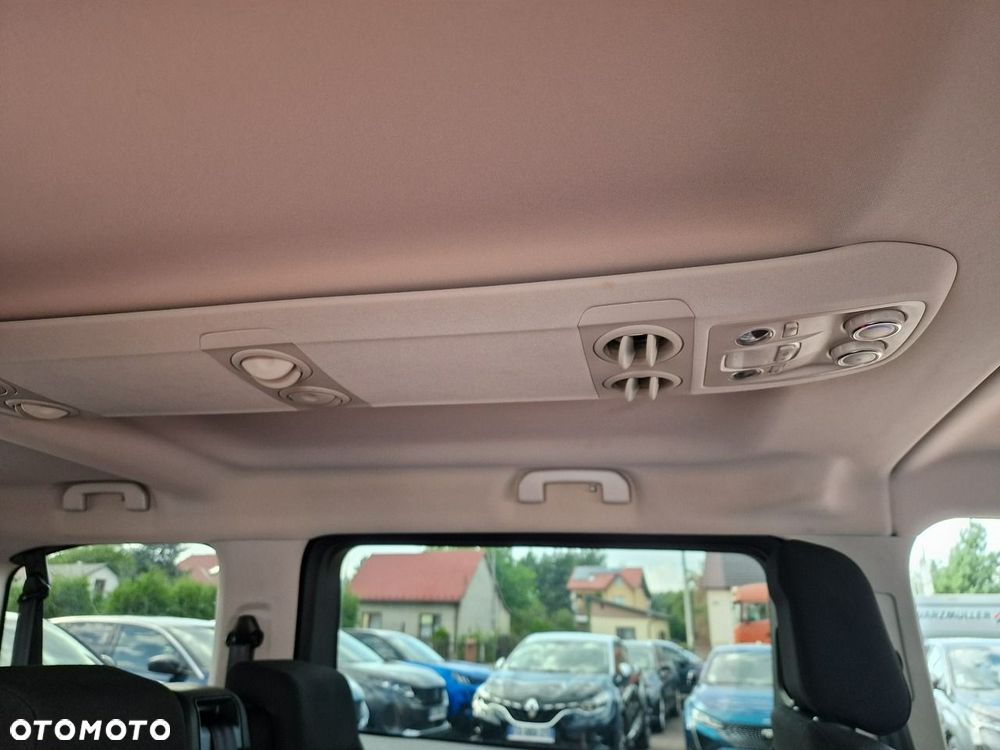 Peugeot Traveller L2 2.0 EAT8 Active - 23