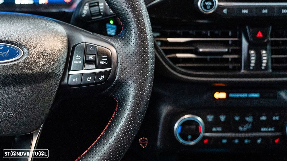 Ford Kuga 1.5 EcoBoost ST-LINE - 24