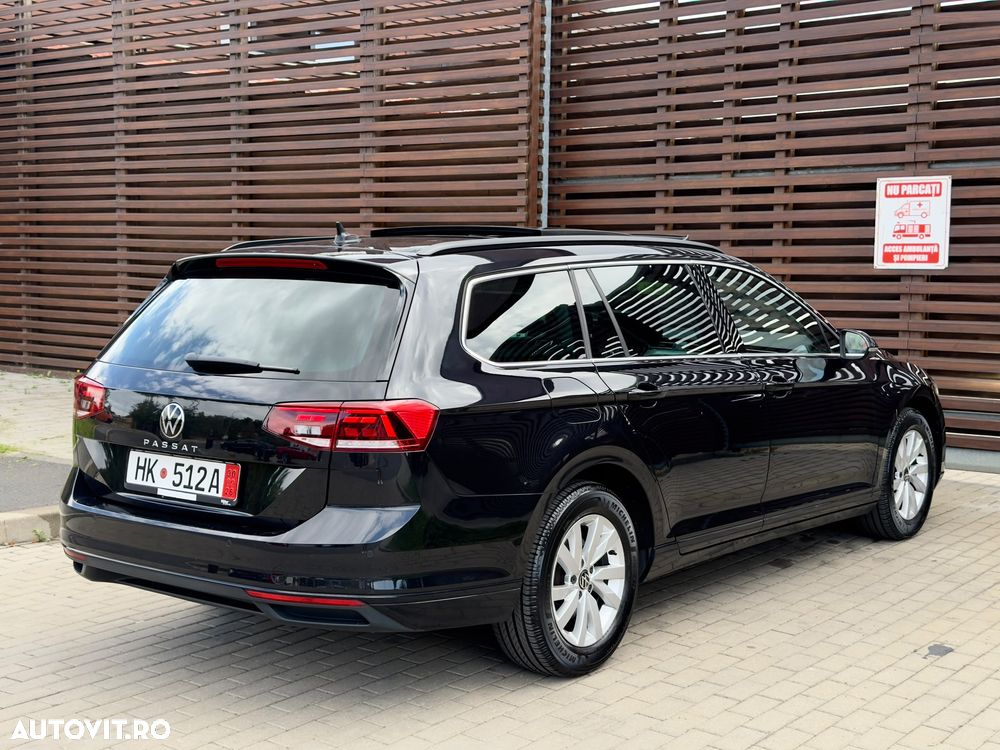 Volkswagen Passat - 4