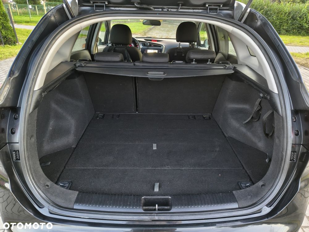 Kia Ceed - 4