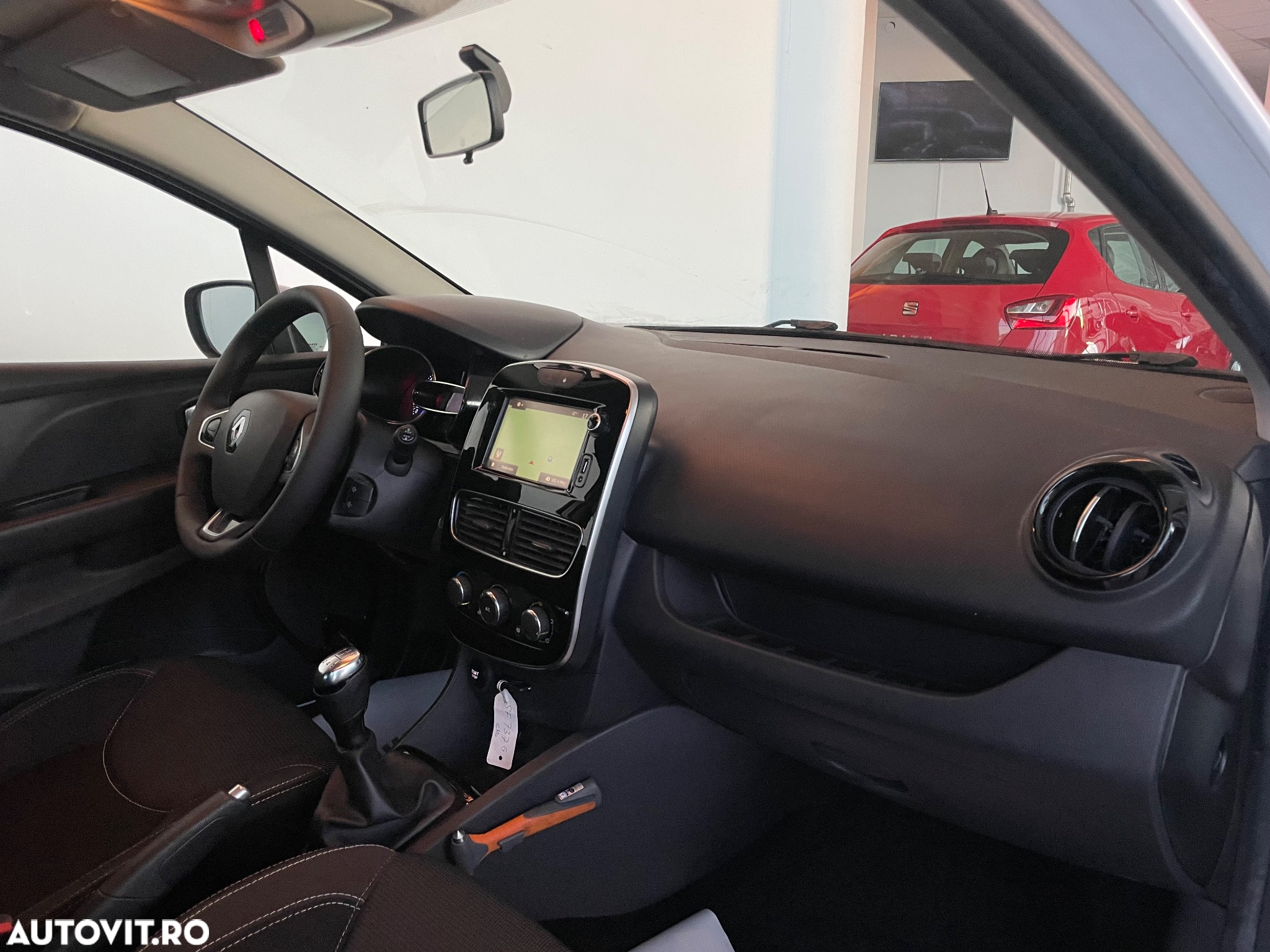 Renault Clio Grandtour (Energy) TCe 90 Start & Stop LIMITED - 16