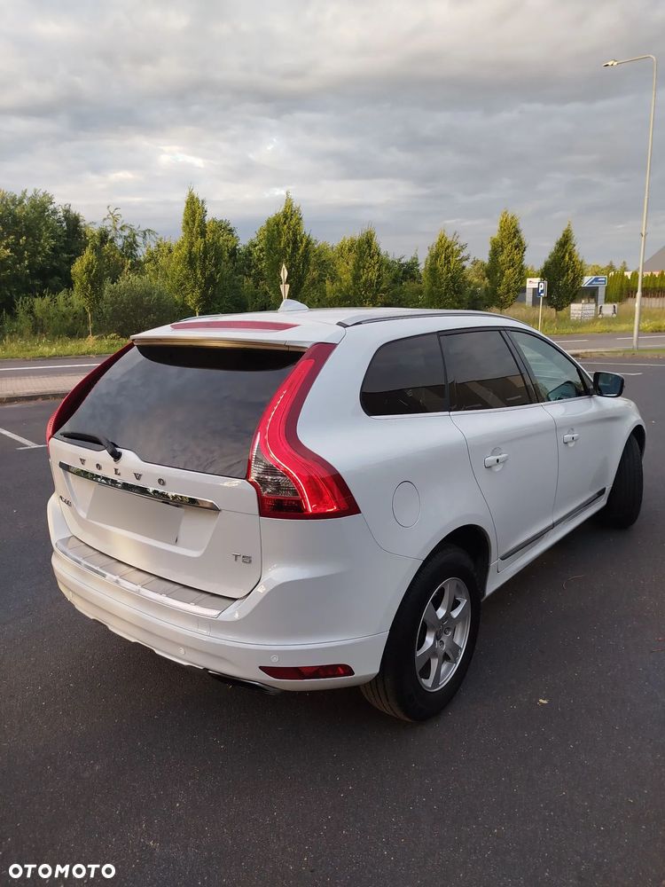 Volvo XC 60 T5 Ocean Race - 11