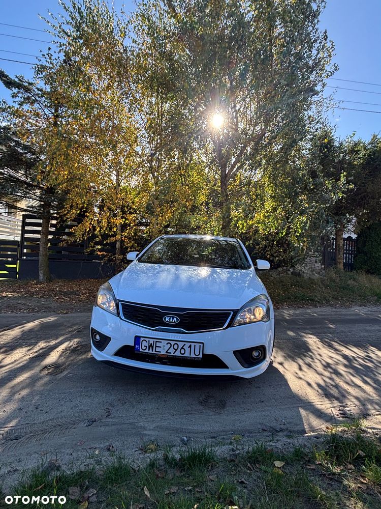Kia Ceed - 3