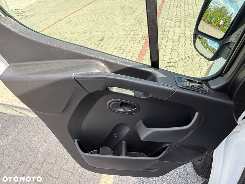 Renault Master - 16